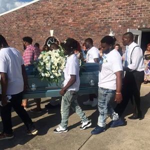 Meet your Posher, Dontavis